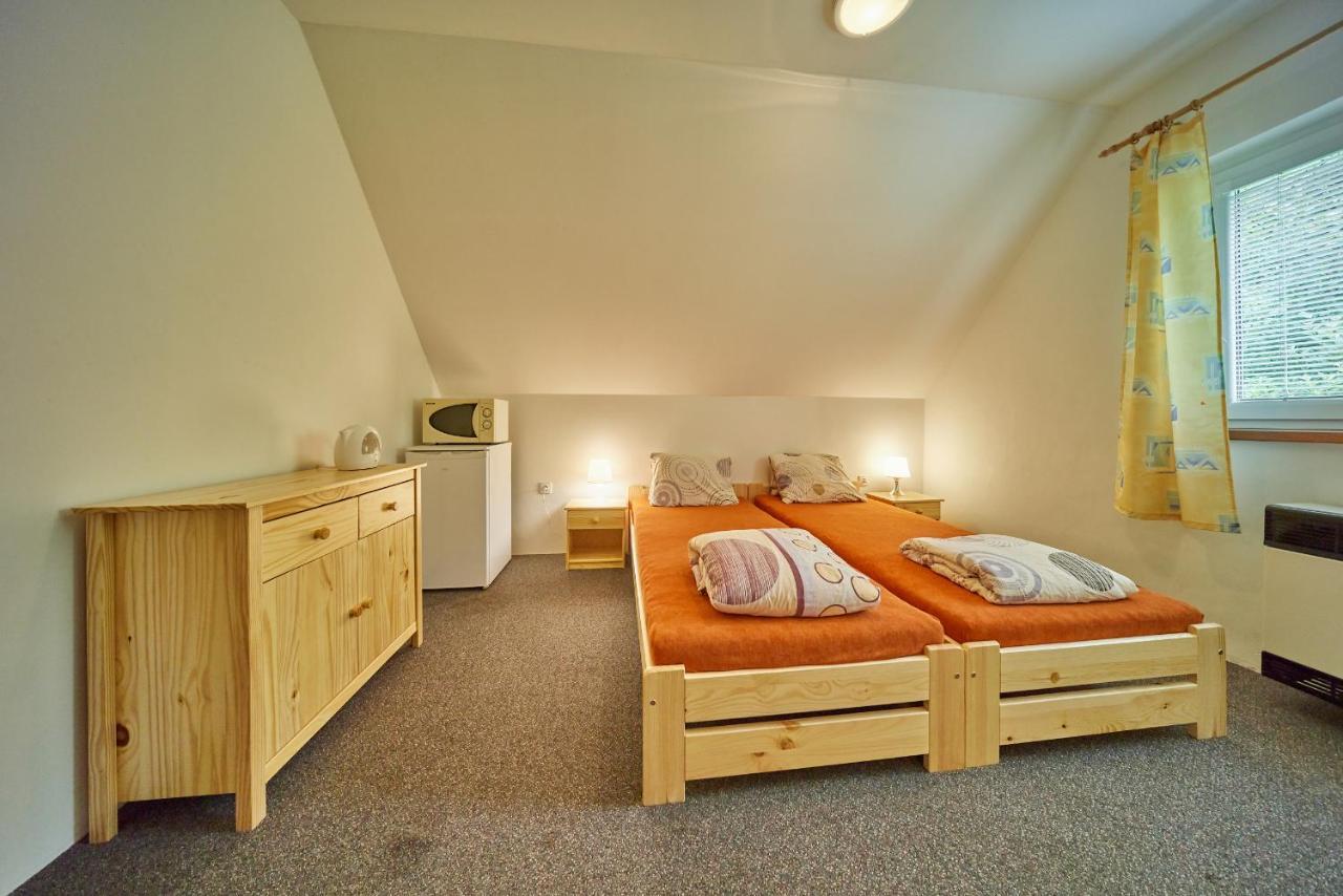 Camp Dolce Hotel Trutnov Eksteriør billede