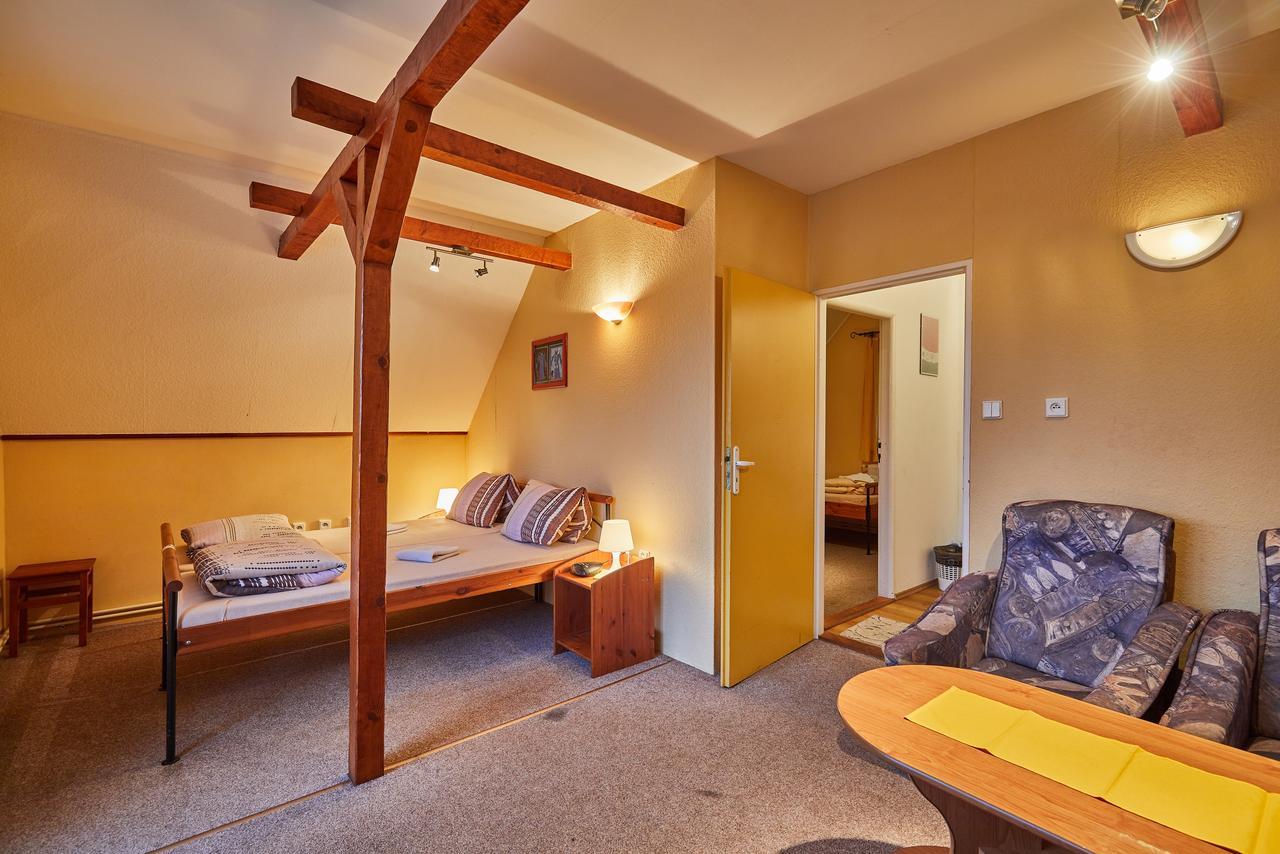 Camp Dolce Hotel Trutnov Eksteriør billede